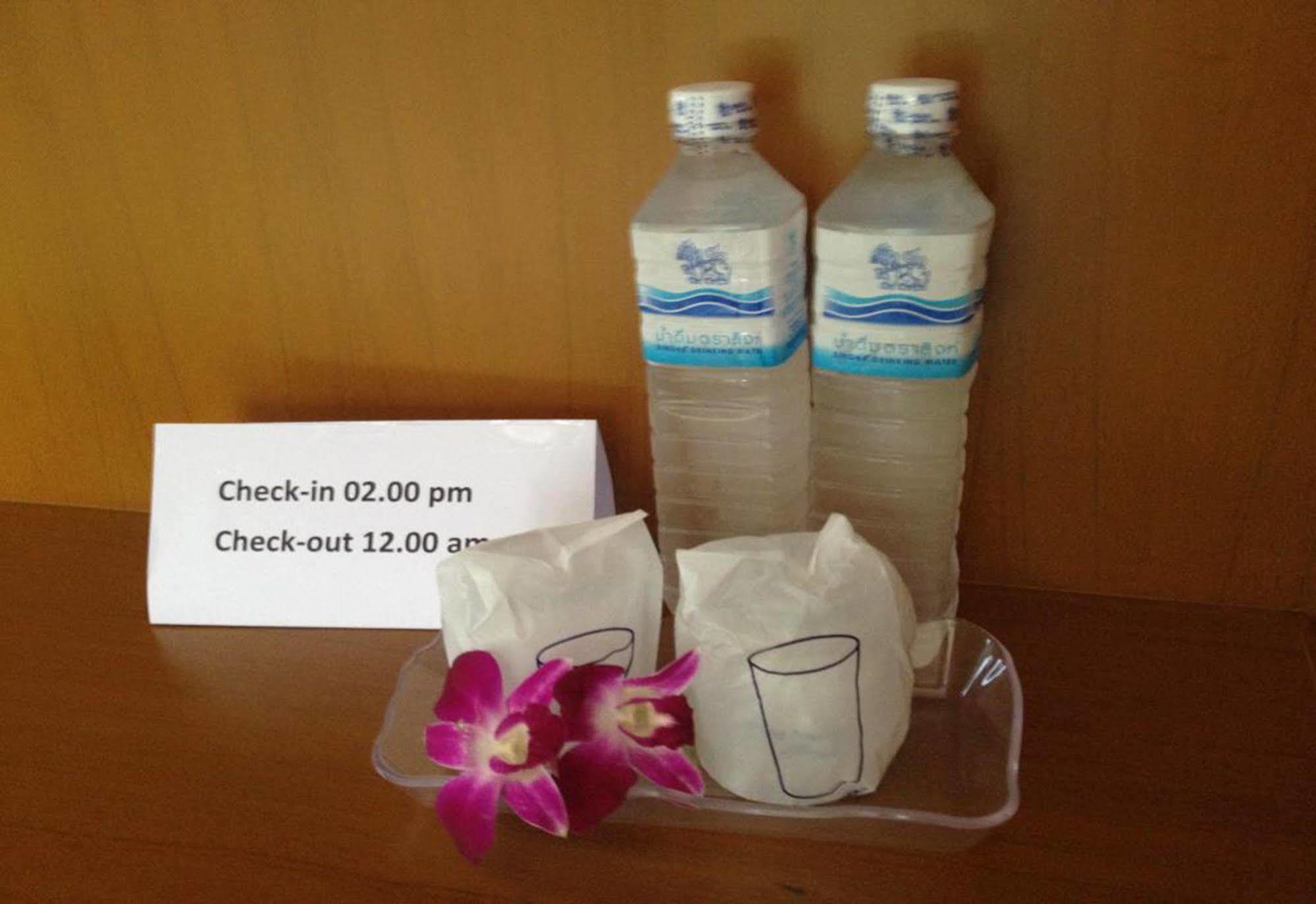 Ruankeaw Homestay Nai Harn Ngoại thất bức ảnh