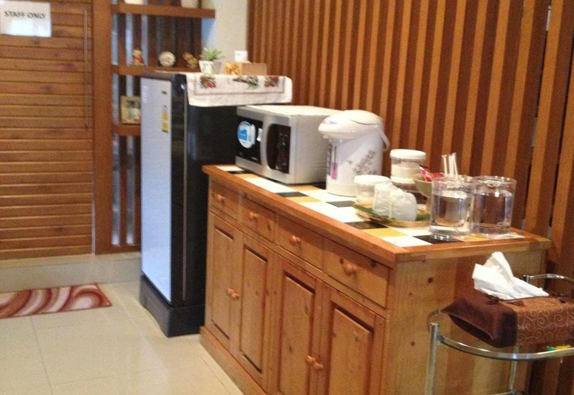 Ruankeaw Homestay Nai Harn Ngoại thất bức ảnh